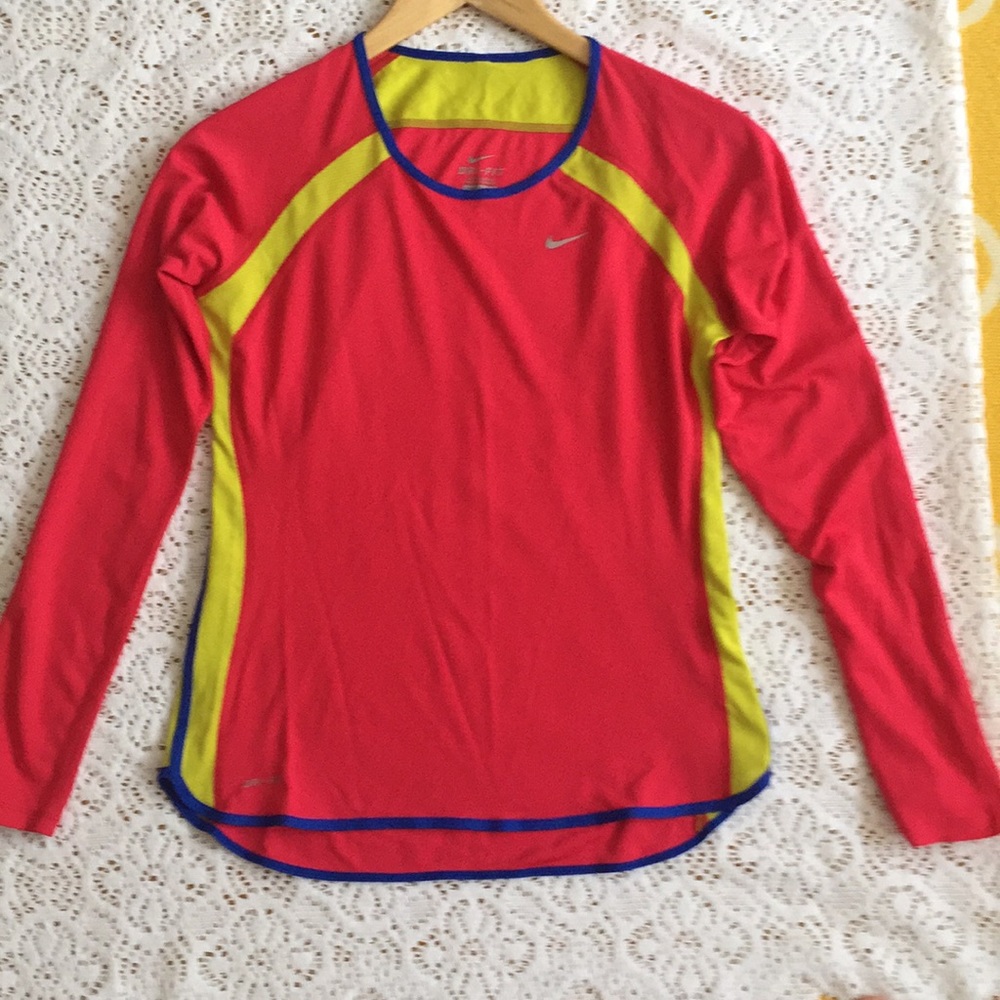Nike Top.